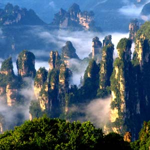 長沙往返A(chǔ)5線：張家界、黃龍洞、猛洞河漂流、鳳凰古城五日游