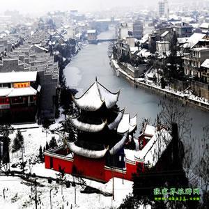 單獨成團P線：（民俗風(fēng)情之旅）張家界、芙蓉鎮(zhèn)、德夯大峽谷、乾州城、鳳凰五日游